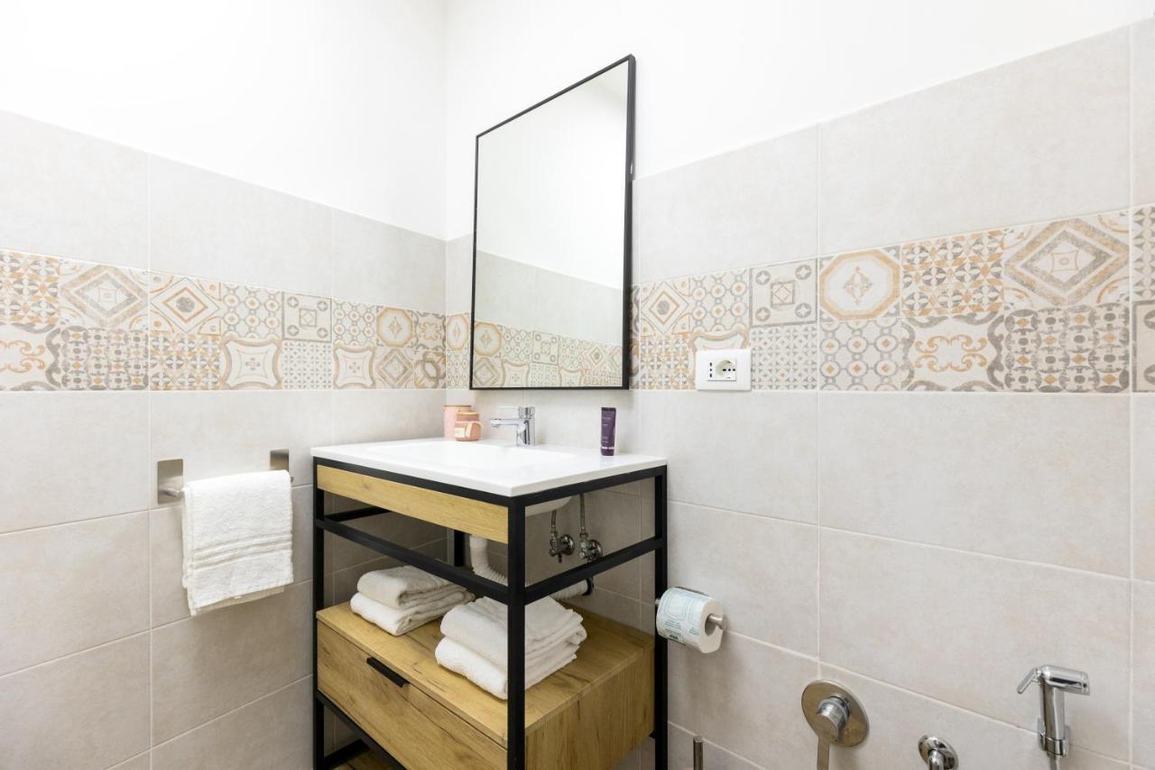 Gentile Suites - Private Rooms Roma Exterior foto